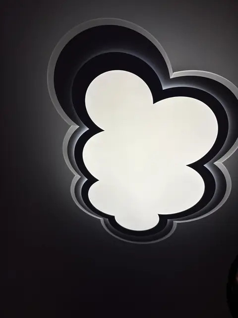Cloud-shaped LED ceiling light